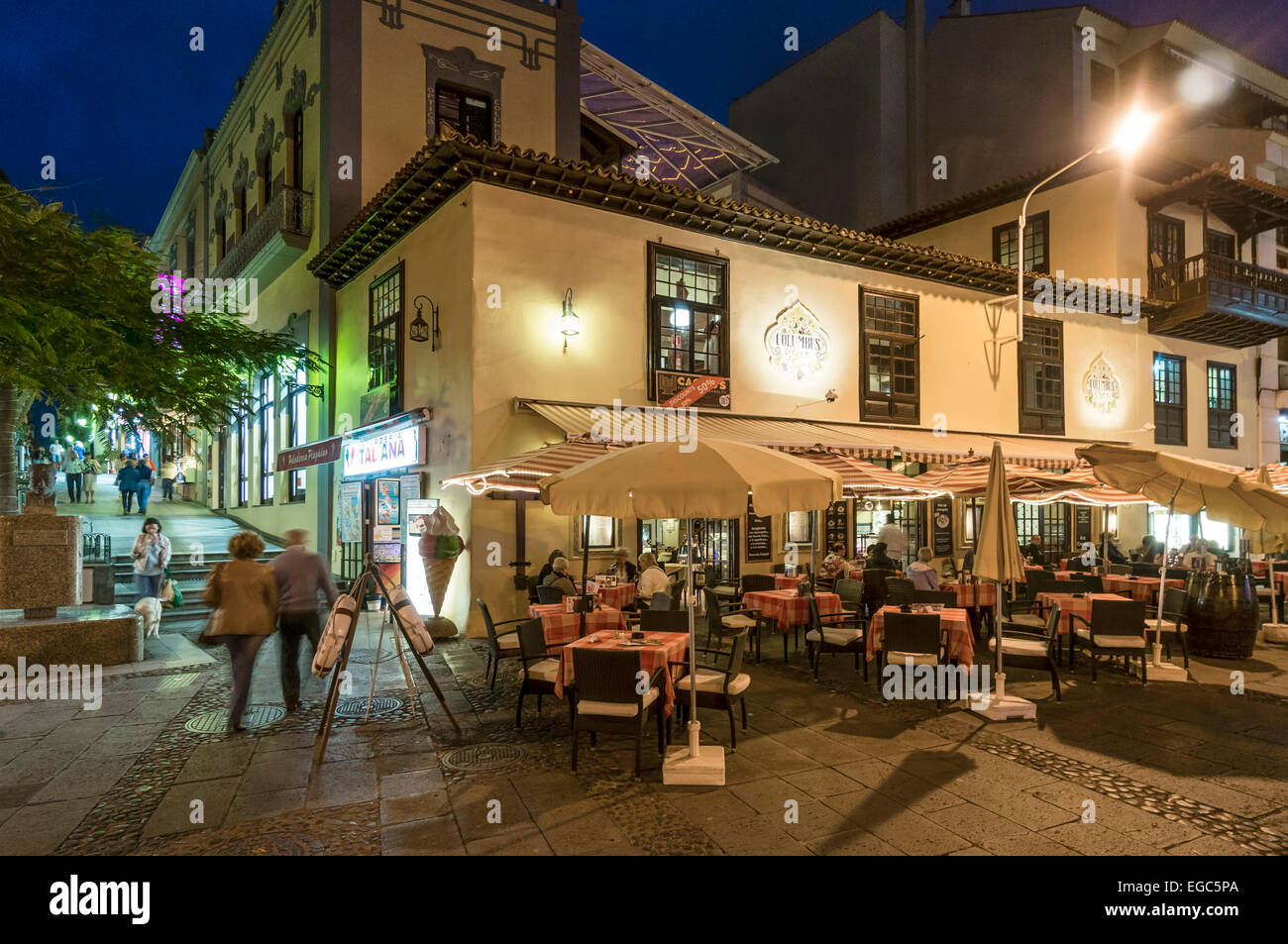 Puerto de la Cruz, Cafe Columbus, restaurant, people, Canary Stock Puerto de la Cruz, Cafe Columbus, restaurant, people, Canary Stock